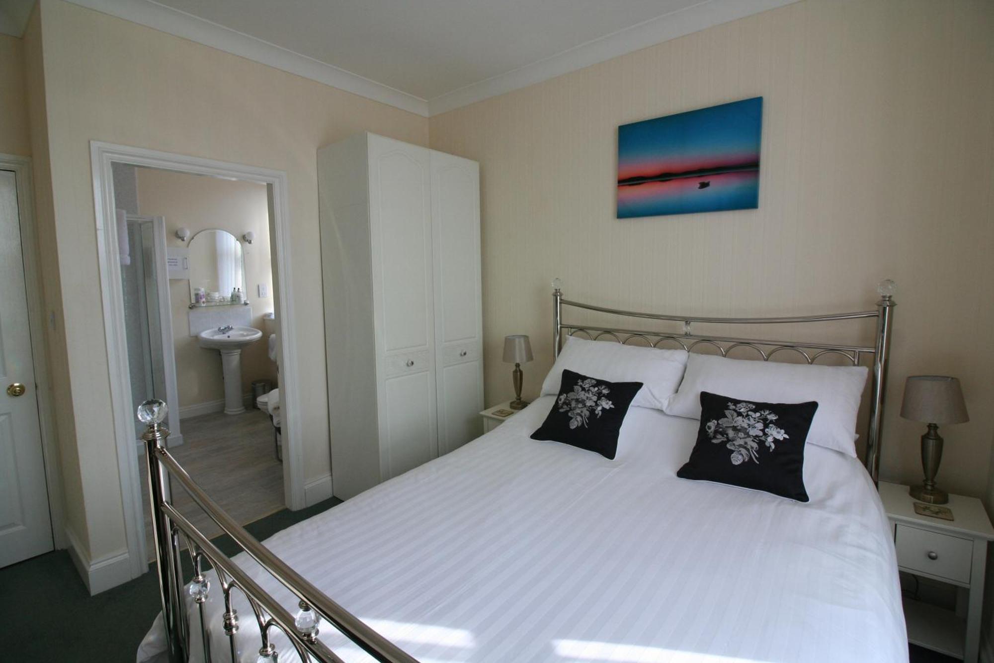 Bed and Breakfast Lincoln House Бринлингтон Экстерьер фото