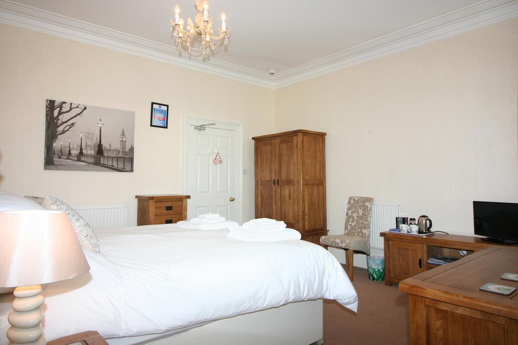 Bed and Breakfast Lincoln House Бринлингтон Экстерьер фото